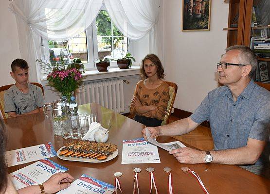 Sportowcy u starosty