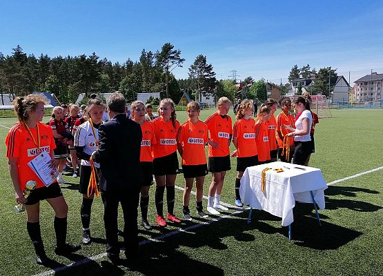 Starosta nagrodził piłkarki