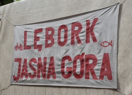 Pielgrzymi w drodze na Jasną