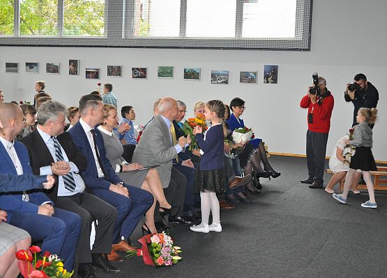 Nowa szkoła w podlęborskich