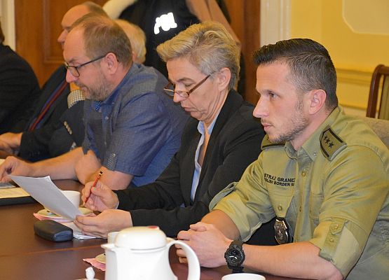 Defibrylator w starostwie już