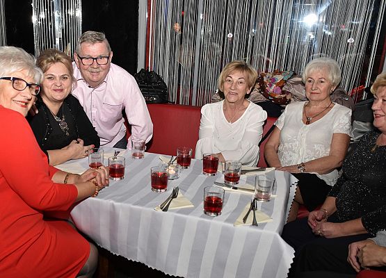 Starosta z seniorami