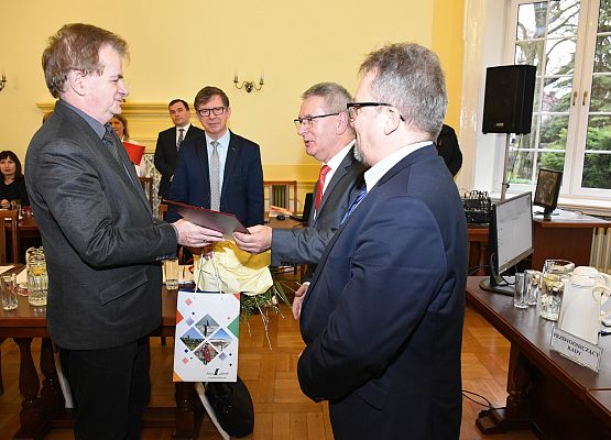 Docenione sukcesy dyrektora