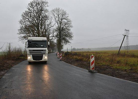 Do Janowic nową nawierzchnią