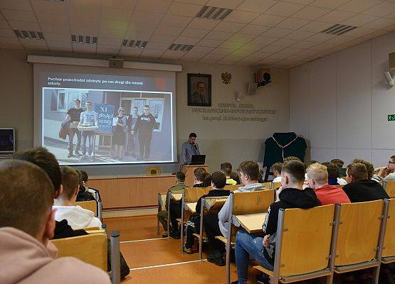 Po raz pierwszy w „Mechaniku”