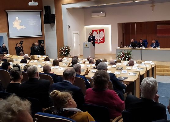 Uroczysta sesja wojewódzkiego