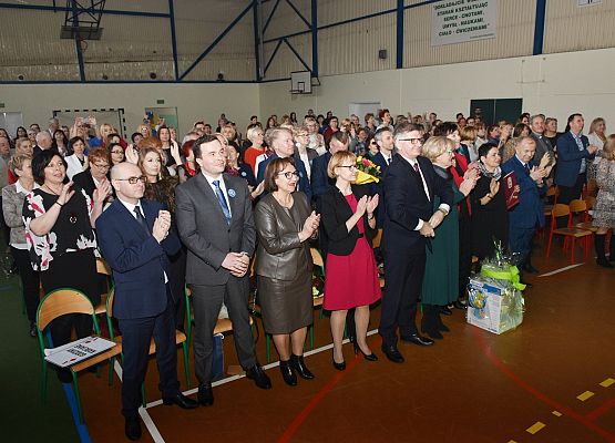 Ósemce stuknęła 50-tka