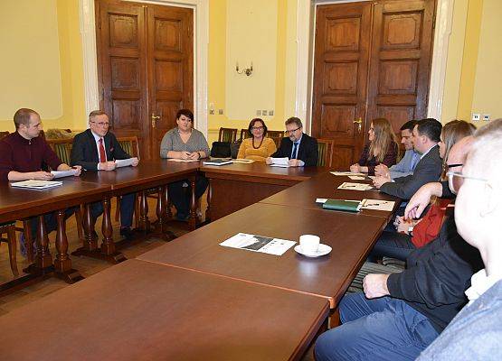 Elektromobilność w powiecie