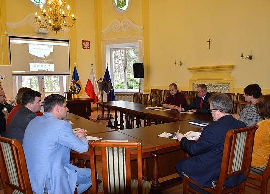 Elektromobilność w powiecie