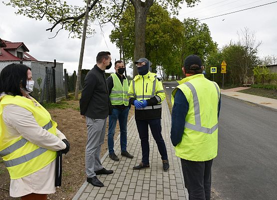 Do Janowic nową nawierzchnią