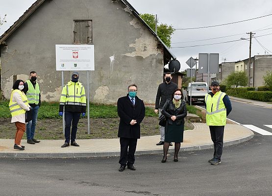 Do Janowic nową nawierzchnią