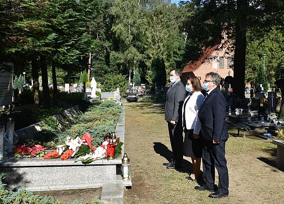 By pamięć nie zginęła