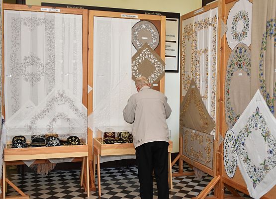 Wystawa kaszubskiego haftu