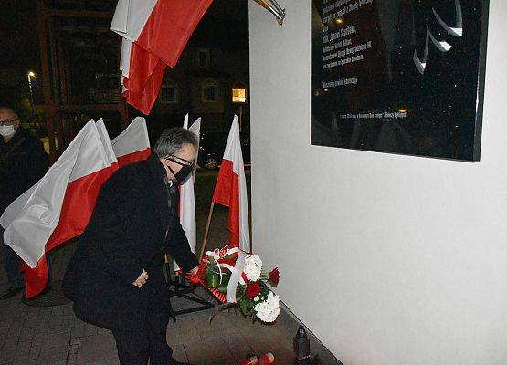 Edmund Głombiewski składa