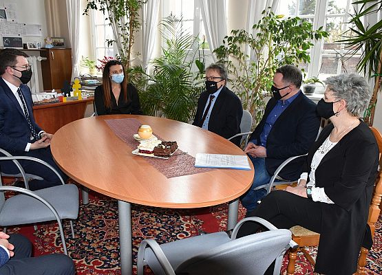 Poseł Piotr Müller  podczas