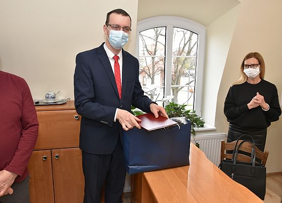 Dyr. A.Wenta z pracownikami