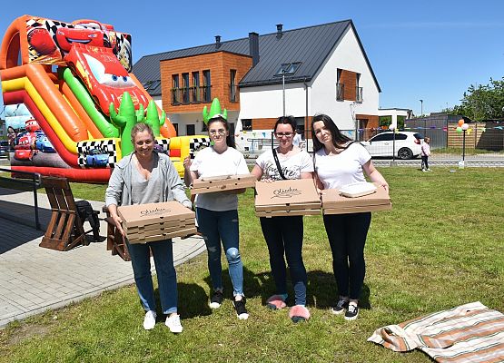 Dostawa świeżej pizzy