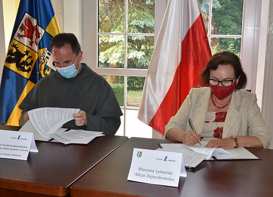 Podpisanie umowy na prace