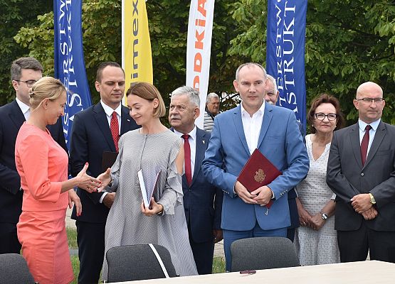 Po podpisaniu umowy na nadzór