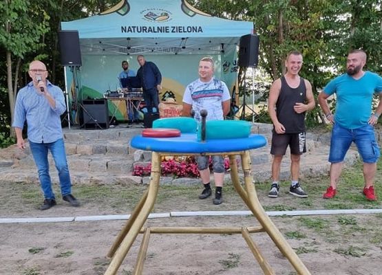 Karlikowo - siłowanie na rękę