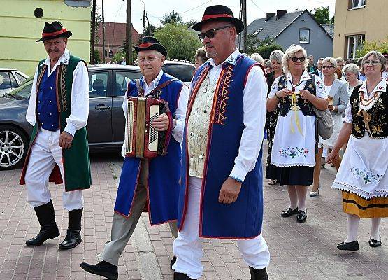 Zespół kaszubski w strojach