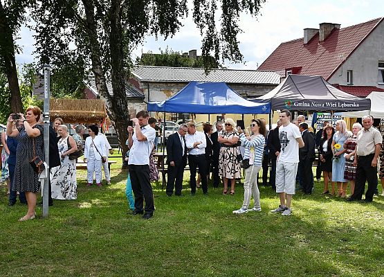 Uczestnicy dożynkowej zabawy