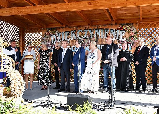 Dożynkowi goście, samorządowcy