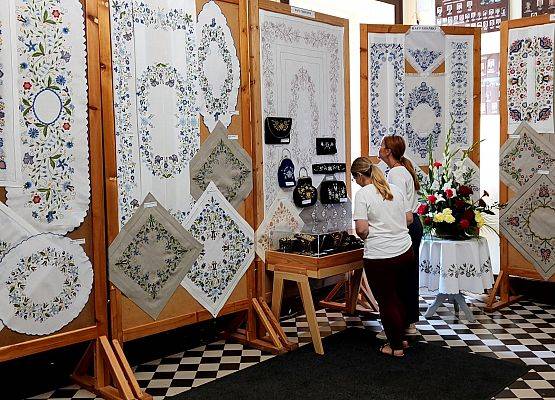 Wystawa haftu kaszubskiego -