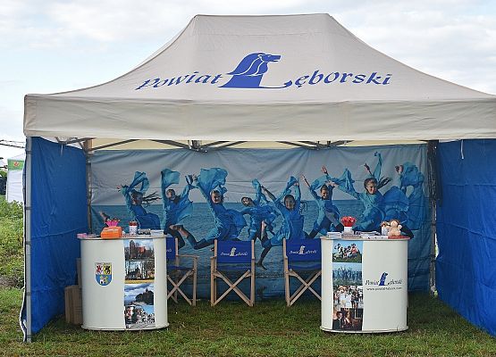 Stoisko promocyjne Powiatu