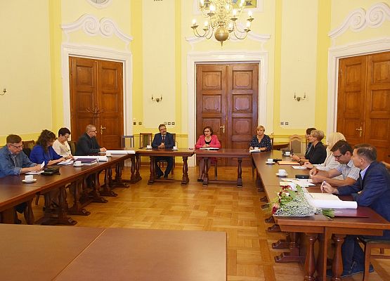 Spotkanie z dyrektorami w sali