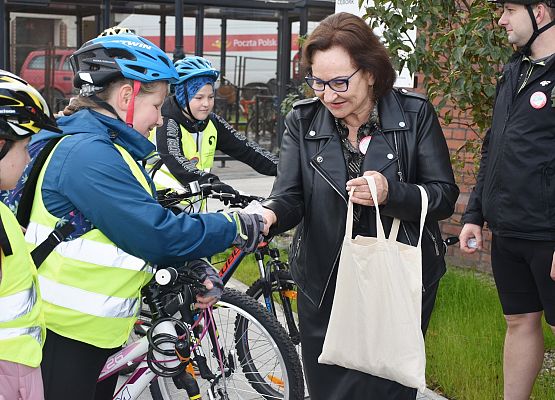 Starosta rozdaje rowerowe