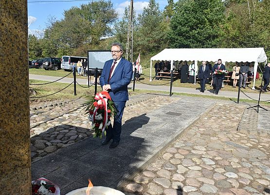 Uroczystości w Gęsi - kwiaty