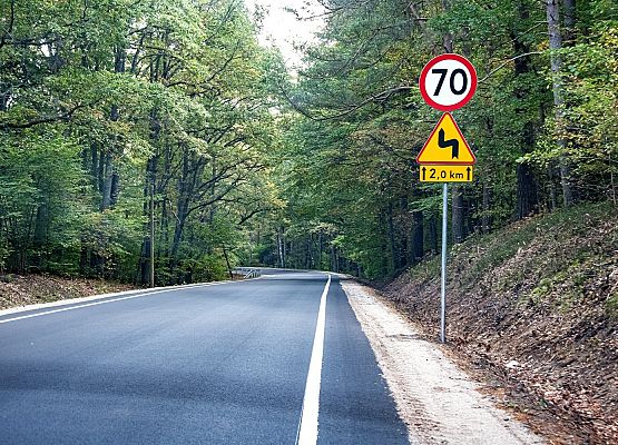 Widok na pobocze przebudowanej