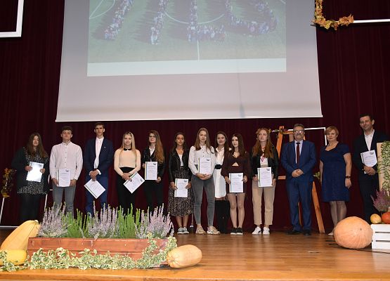Wyróżnieni stypendyści LO nr 2