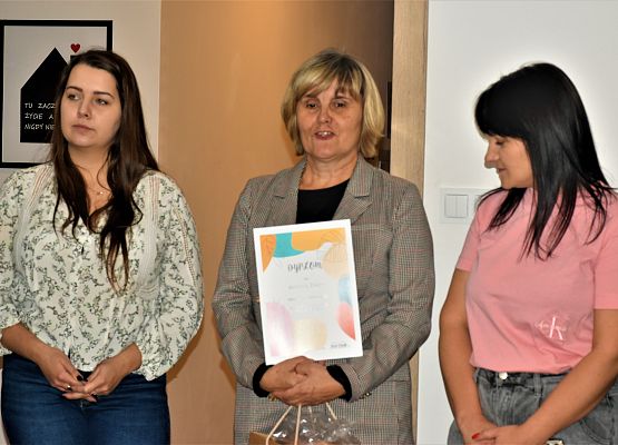 Opiekun odebrała nagrodę za