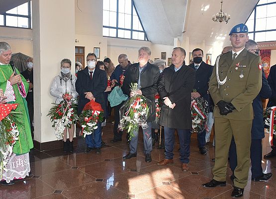 Uczestniczy rocznicowych