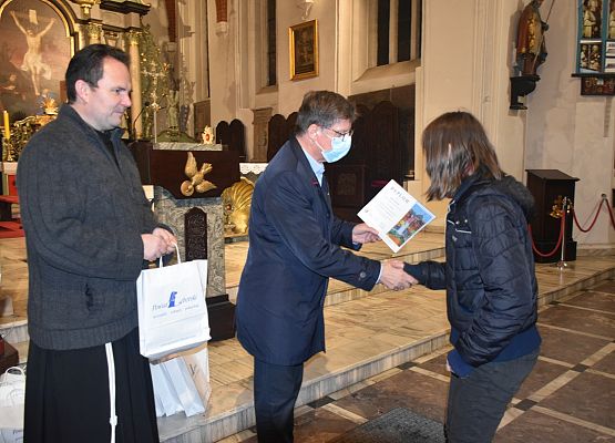 Wręczenie nagród wyróżnionym