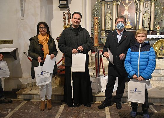 Wręczenie nagród wyróżnionym