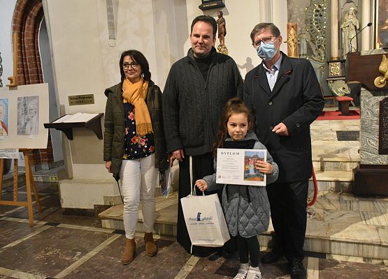 Wręczenie nagród wyróżnionym