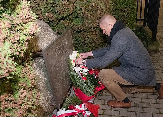 Kwiaty składa Marcin