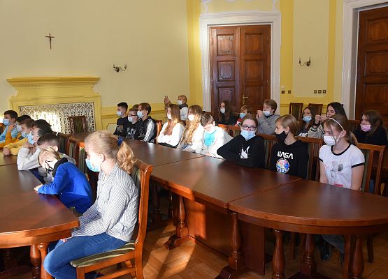 Uczestnicy projektu w sali