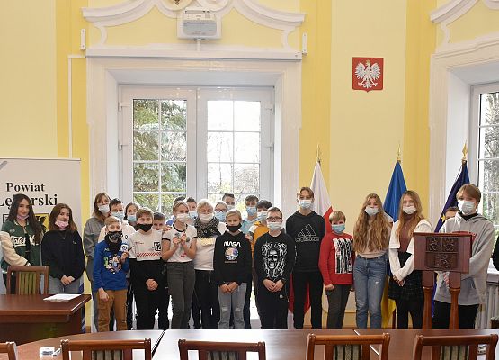 Uczestnicy projektu w sali