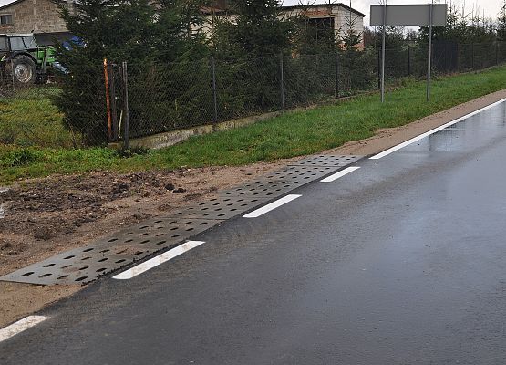 Płyty wzmacniające połączenie