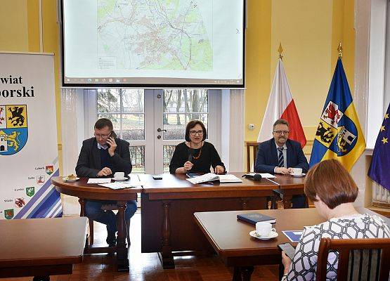 Od lewej: dyr. G.Stachowiak,