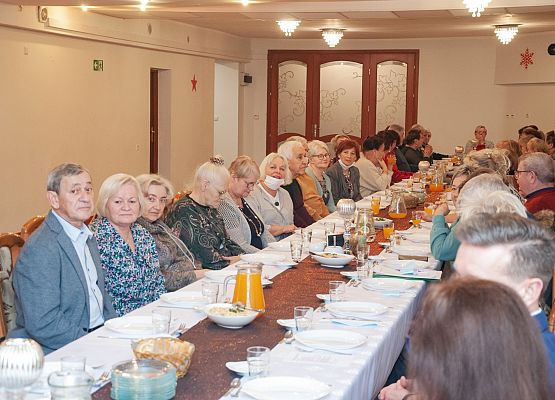 Uczestnicy opłatkowego