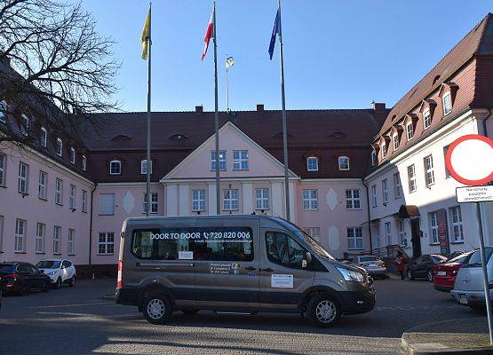 samochód door to door