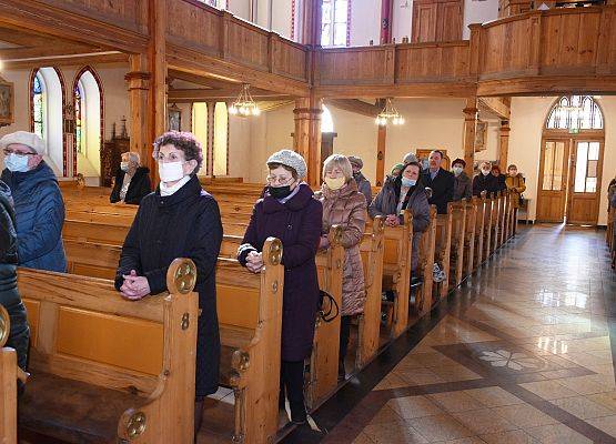 Żałobnicy podczas uroczystości