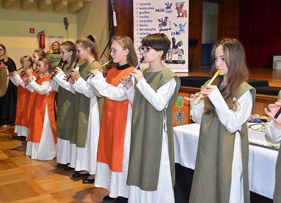 Występ zespołu flażoletek z