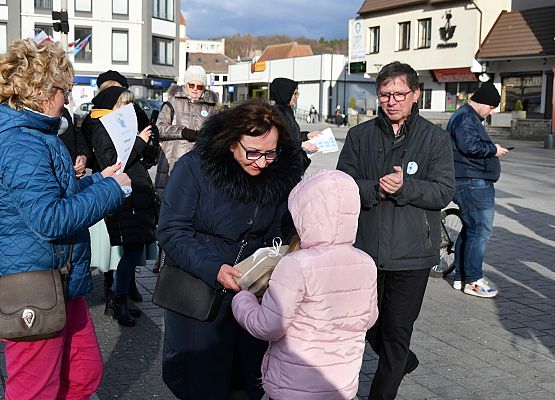 Starosta wręcza nagrody