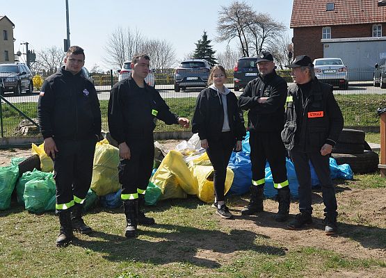 Akcja sprzątania rzeki Łeby